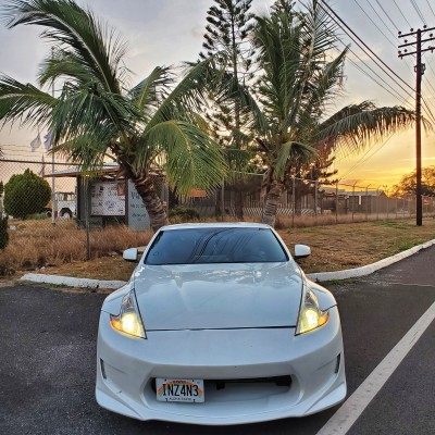 RiwiththeZee's Nissan 370Z